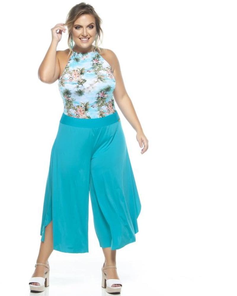 Front of a model wearing a size 26 Skirt Pants in Maragogi by Lehona. | dia_product_style_image_id:267676